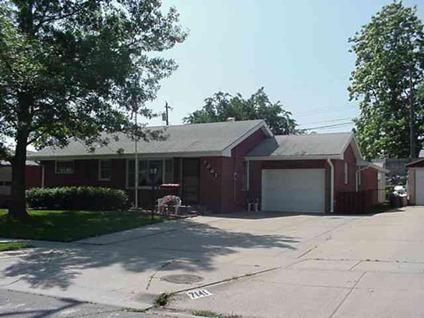 $144,900
Lincoln 3BR 1BA, Beautiful hardwood floors throughout most