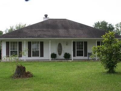 $145,000
Country Living at its best!