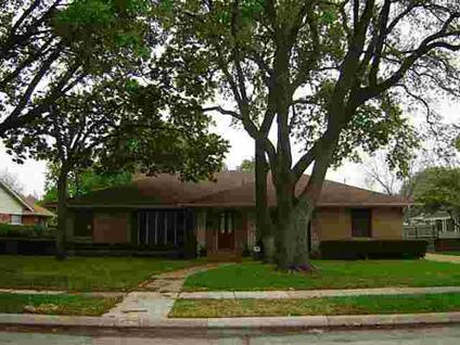 $145,000
Single Family, Traditional - Garland, TX