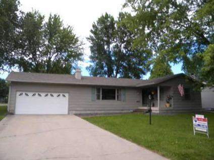 $147,900
Spirit Lake, 3 Br 2 BA close to schools with full unfinished