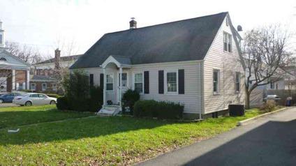 $149,000
Bound Brook 4BR 1.5BA, House in 'AS IS' Condition.