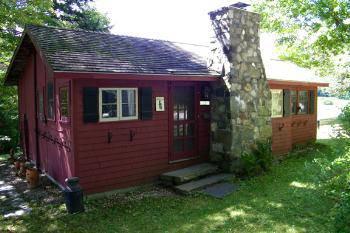 $149,000
Plymouth 1BR 1BA, CLASSIC VERMONT COTTAGE On the edge of