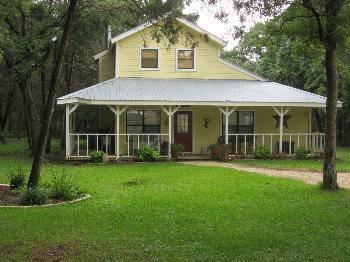 $149,500
Elgin 3BR 2BA, Adorable country cottage in desirable Cedar
