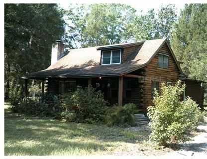 $149,500
Land O Lakes, Nature's best surrounds you in this 2 bedroom