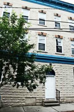 $149,500
Montclair 1BR 1BA, Welcome to '