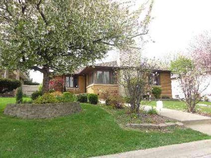 $149,900
1 Story, Contemporary - CREST HILL, IL