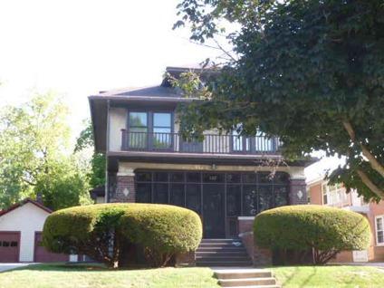 $149,900
Appleton 3BR 1BA, Both inside and out, you'll appreciate the