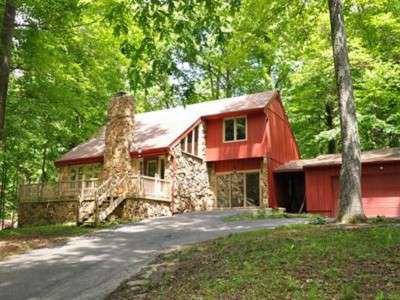 $149,900
Captivating Contemporary Home on Wooded Lot!