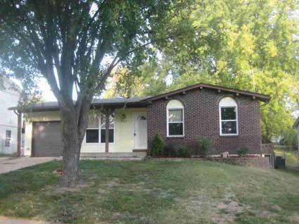 $149,900
Fenton Three BR Two BA, MOVE IN READY!! LOADS OF RECENT UPDATES