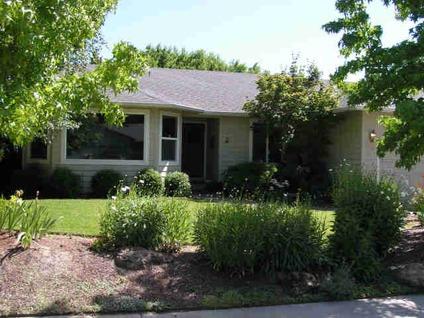 $149,900
Grants Pass 3BR 2BA, Lovely Single-Level Home in an