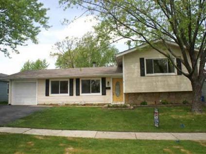 $149,900
Hanover Park, GREAT 3 BEDROOM, 2 BATH HOME THAT SPARKLES!