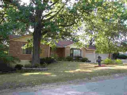 $149,900
House for Sale in Butler County - 4 bdr, 2.75 ba home w/finished basement.