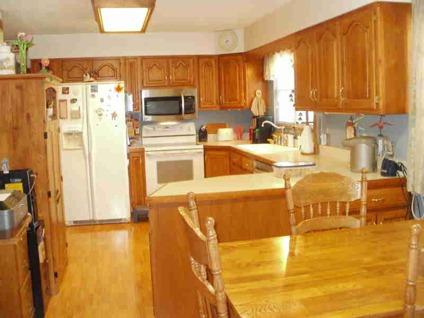 $149,900
Knightstown 2BA, This fantastic 4 to 5 bedroom home features