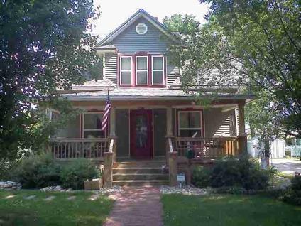 $149,900
Rensselaer 3BR, Spend the day swinging on this magnificent