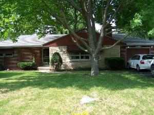 $150,000
Open House this Saturday 7/7 from 11-1 1109 Black Rd Joliet
