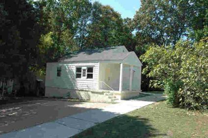 $150,000
Reduced! Classic 50's Bungalow