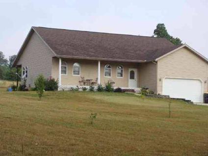 $150,000
This darling, turn-key ranch home is just 2 miles north of town on a paved road!