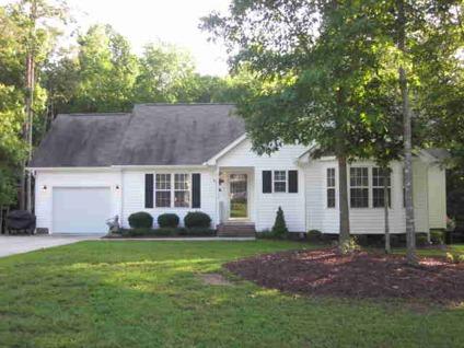 $150,000
Youngsville 3BR 2BA, CREAM PUFF ALERT! Immaculate & Move In