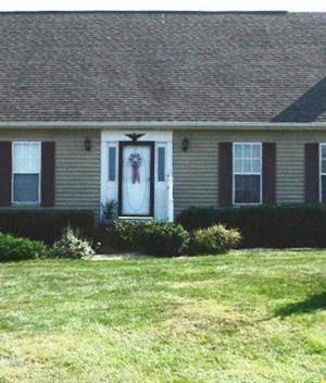 $151,900
Lovely Cape Cod In a Gated Community