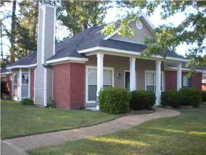 $153,000
Madison, Well maintained 3 bedroom / 2 bath home in