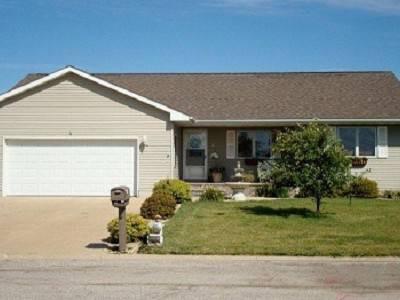 $154,900
Country Living