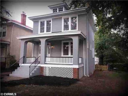 $154,950
This beautiful 3 bed 2.5 bath American Foursquare home is located on a quiet