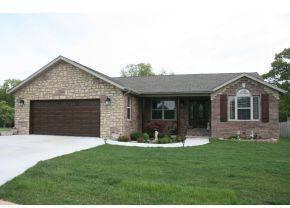 $155,000
Reeds Spring, All you've ever wanted is in this remarkable