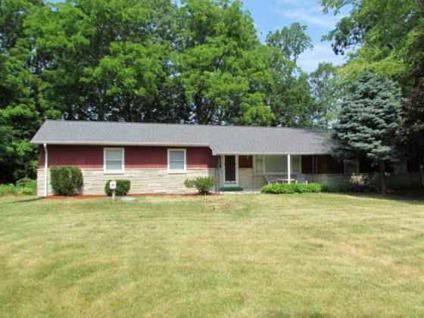 $155,900
Ranch Home on .75 of an acre with lake easement!