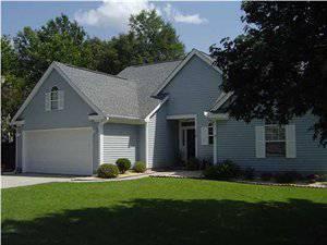 $156,900
Goose Creek 3BR 2BA, Terrific 1 Story Ranch home located on