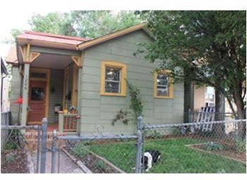 $156,900
Very charming home in an awesome location