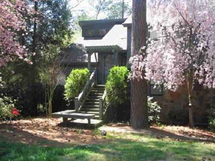 $157,000
Single Family Residential, Contemporary - Roswell, GA