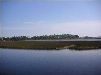 $159,000
Carrabelle, Beautiful Riverfront lot on the scenic tiver