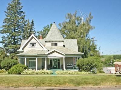 $159,900
Beautiful Victorian Home