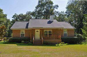 $159,900
Eastover 3BR 2.5BA, 7.74 Acres Zoned. Like new brick ranch.