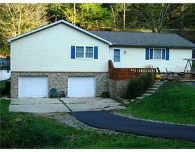 $159,900
ELKVIEW- A beautiful home with an open floor ...