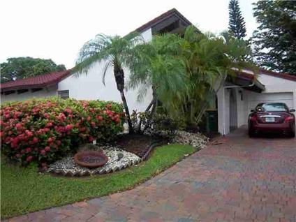 $159,900
Fort Lauderdale 2BA, True three bedroom free standing house