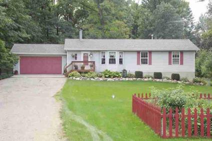 $159,900
Fowlerville 1.5BA, Nice setting on 15+ with woods and