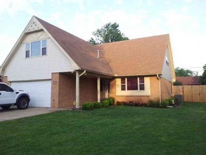 $159,900
Large home at a Great price