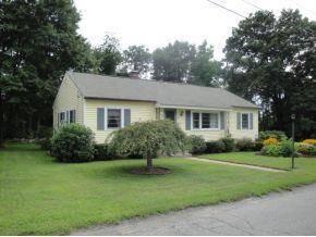 $159,900
Pembroke 1.5BA, Pride of ownership is evident in this well