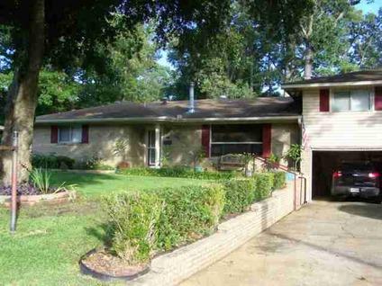 $159,900
West Monroe Real Estate Home for Sale. $159,900 4bd/2ba. - Charlotte Gaston of