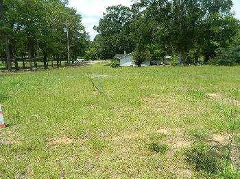 $15,900
Sumrall, Lot 1 - Nice gently sloping residential lot in
