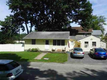 $160,000
Newburgh 1BA, Country Ranch with three bedrooms