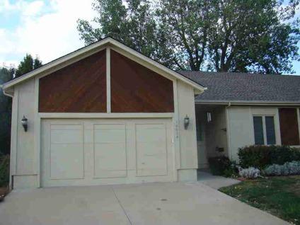 $162,500
Olathe, Awesome One Floor Living! Open Living and Dining