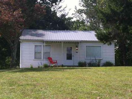 $162,500
Property For Sale at 701 N Main St Mars Hill, NC