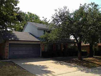 $165,000
Euless 3BR 2.5BA, Great area in Grapevine-Colleyville ISD!