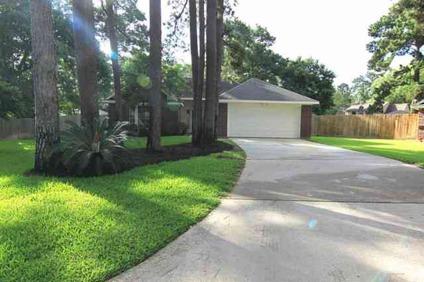$165,000
Fabulous one story located in April Sound Golf Course Community.