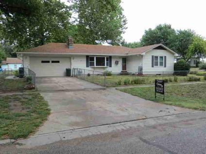 $165,000
Milford Three BR Four BA, A well maintained home in the quint town of