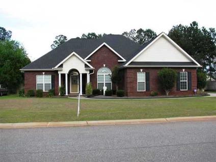 $167,900
Warner Robins 3BR 2BA, What a Jewel! All brick double sided