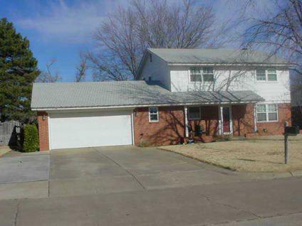 $169,000
Woodward 3BR 2.5BA, EXCEPTIONAL WELL MAINTAINED HOME IN A