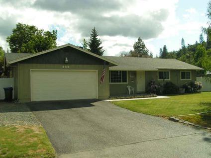 $169,500
Grants Pass 3BR 2BA, Very Nice Single Level Home in the